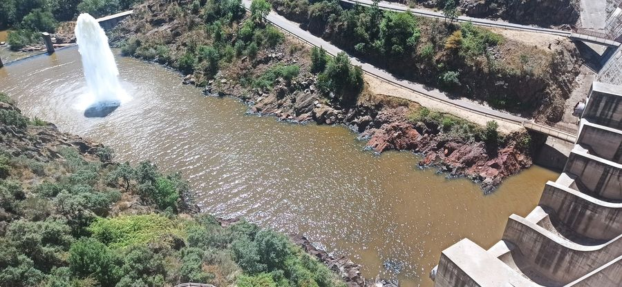 APCRA denuncia que el agua vuelve a salir muy turbia de Irueña