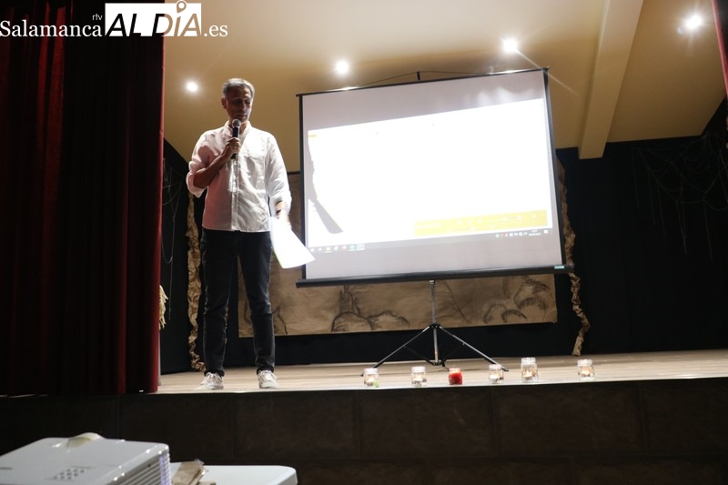 El pregón de la peña Auténticos marca el inicio oficial de las fiestas en La Zarza de Pumareda 