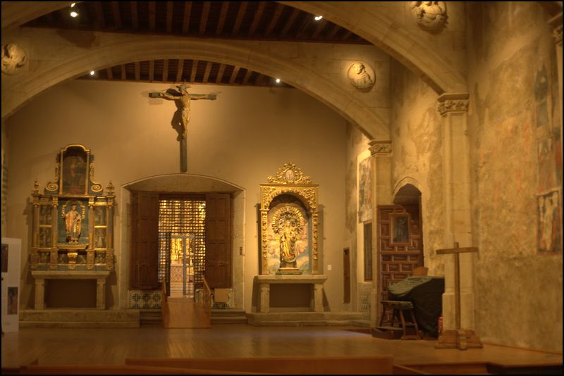 Itinerario salmantino: Las Claras, la historia relatada sobre piedra y madera en el centro de nuestra Salamanca