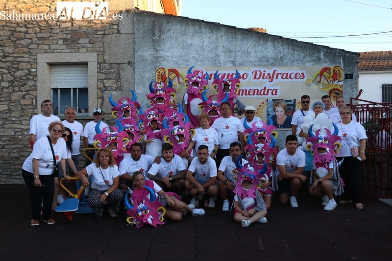 Almendra homenajea a Inés Hernández Conde en su concurso de disfraces  
