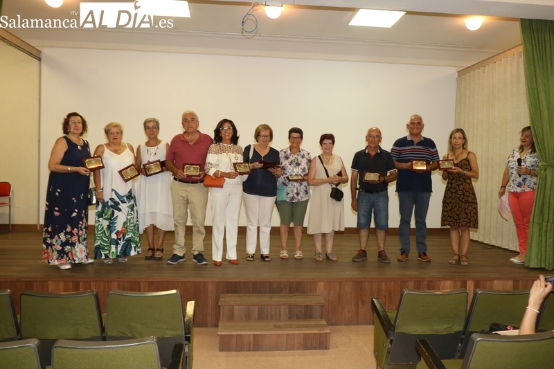 Villavieja homenajea a los nacidos en esta localidad que cumplen los 65