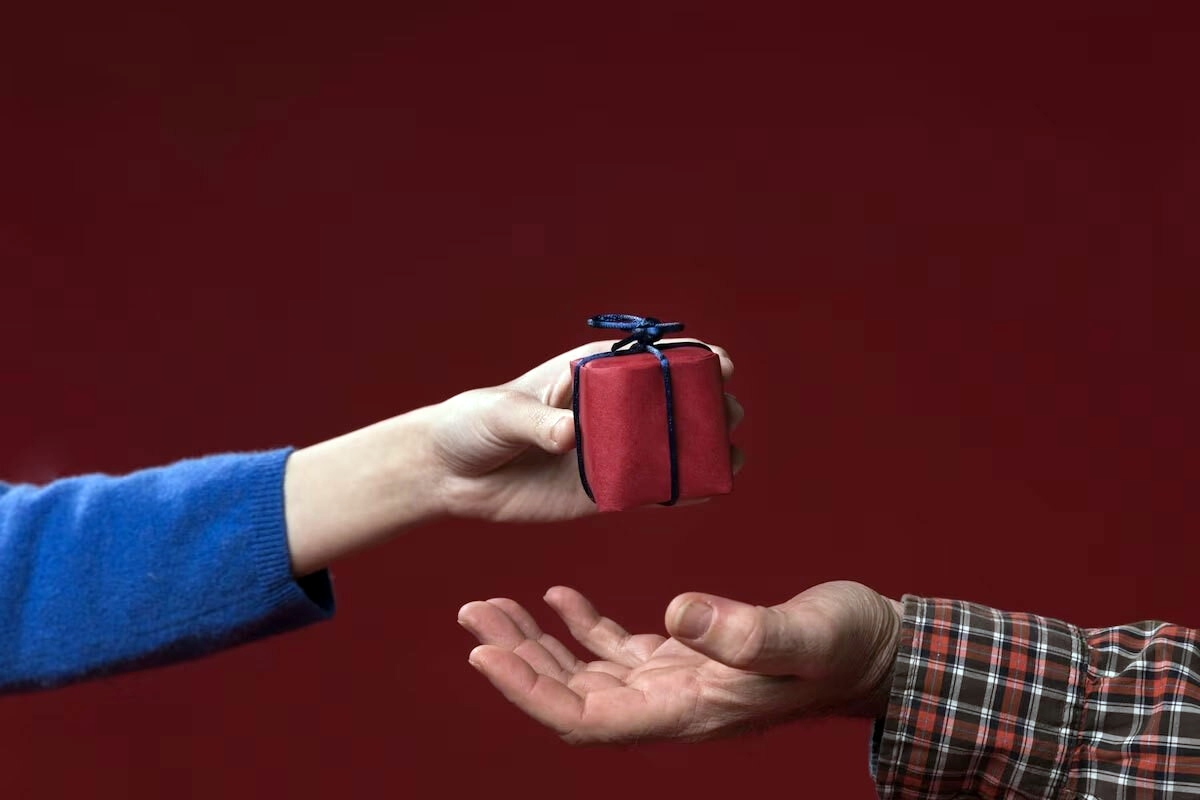 La Psicología detrás de dar regalos
