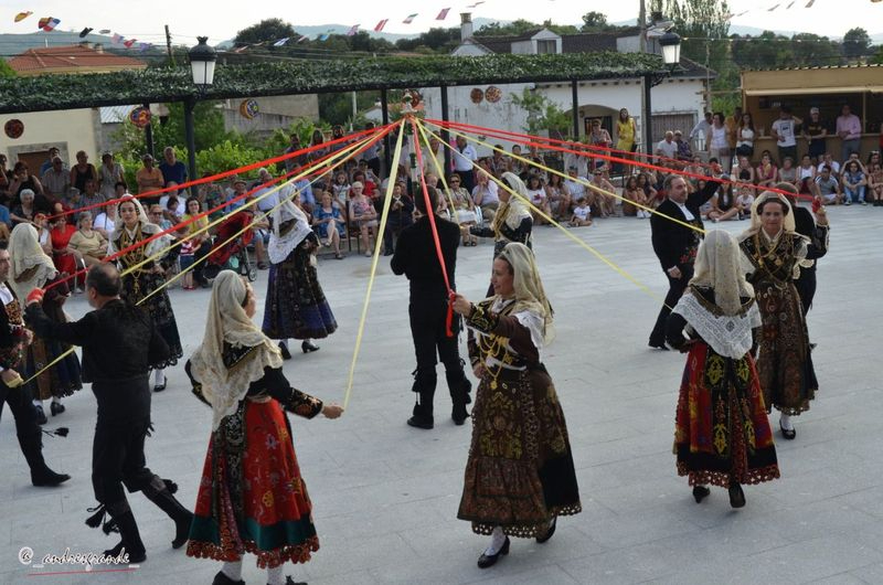 La pasión de los grupos que mantienen vivas nuestras tradiciones