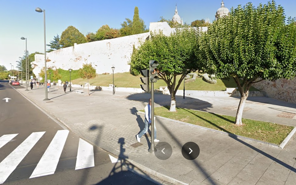 El Ayuntamiento cubre los restos arqueológicos hallados en la plaza de los Niños del Coro para garantizar su conservación