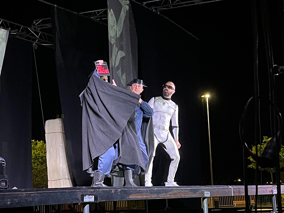 Spasmo Teatro vuelve a Carbajosa con ‘La mejor obra de la Historia’ y cosecha un nuevo éxito de público