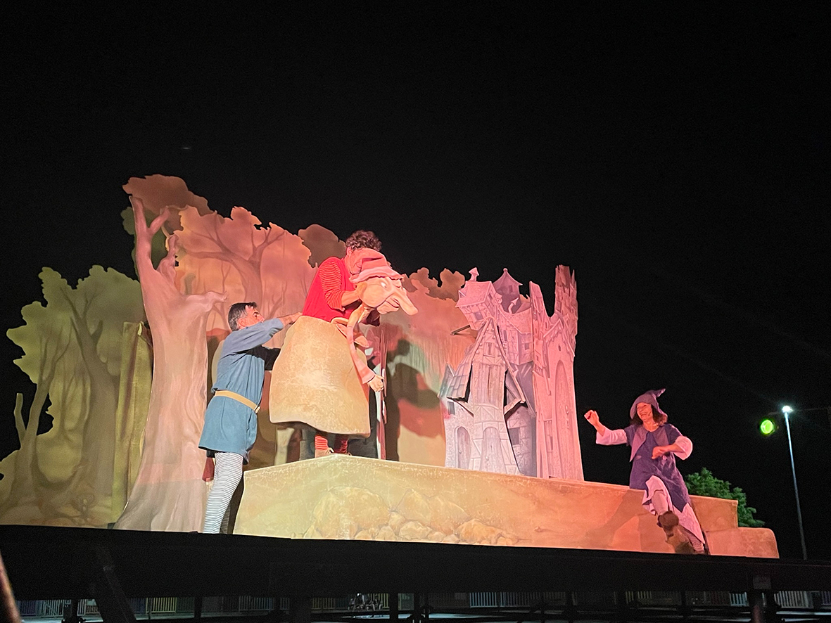 Teatro Mutis lleva el mundo de las brujas a Carbajosa