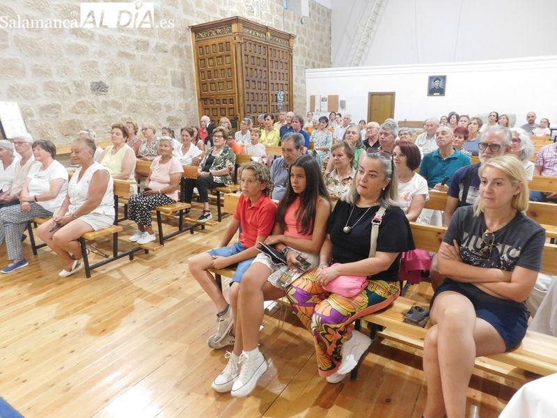 Villagonzalo de Tormes disfrutó con la obra Buscando a Nebrija