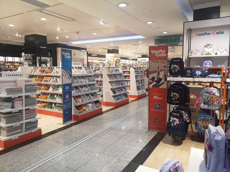 El Corte Inglés estrena ‘La Vuelta al Cole’ con más financiación, servicios y facilidades para los clientes 