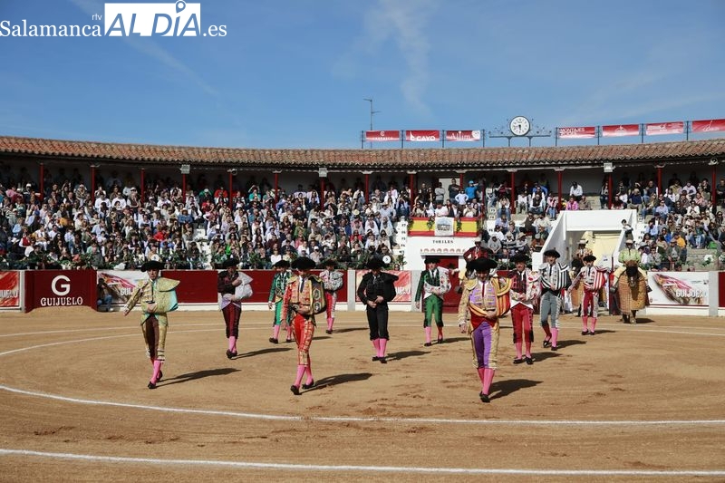 Figuras y muchos argumentos en una feria taurina de primer nivel en Guijuelo