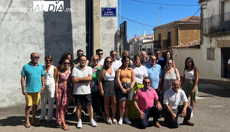 Manuel Sousa Pinto da nombre ahora a la calle Cierros en Villarino