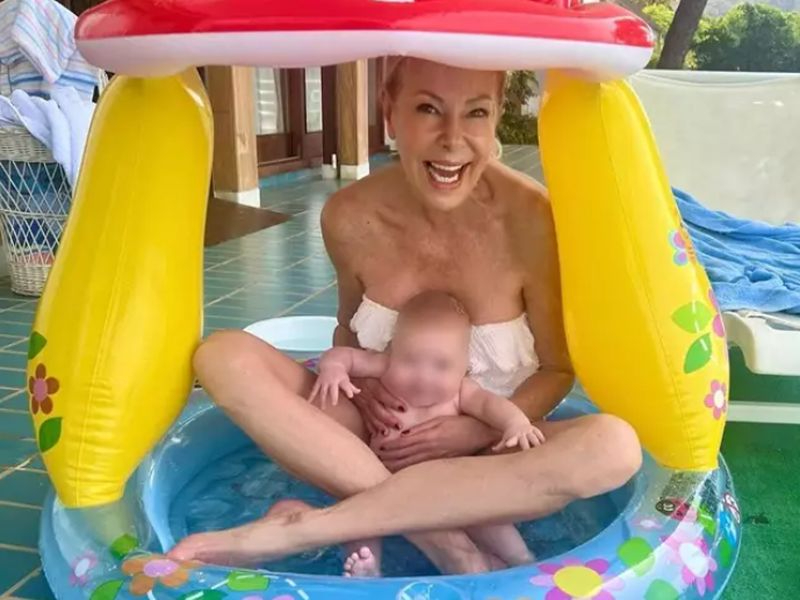 Ana Obregón comparte su imagen más divertida junto a Ana Sandra