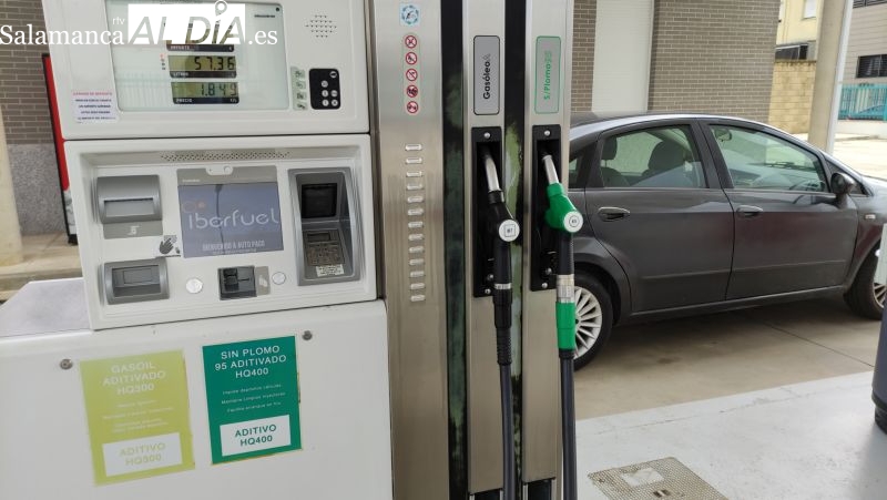 Los carburantes suman cinco semanas al alza con máximos anuales en gasolina 