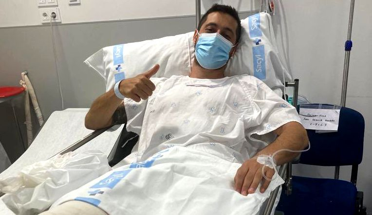 La grave lesión del capitán del Bembibre, la peor noticia del partido en el Helmántico