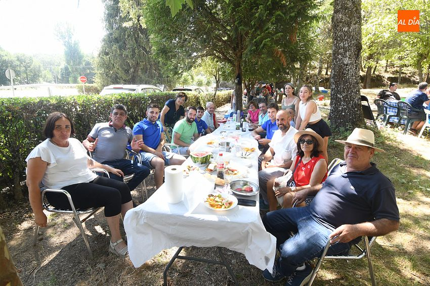 Río Frío acoge una paella popular para dar comienzo a las fiestas de San Ceferino