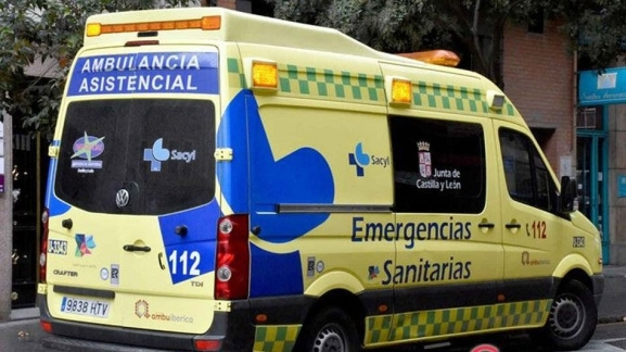 Una mujer herida tras ser atropellada por un turismo en Santa Marta