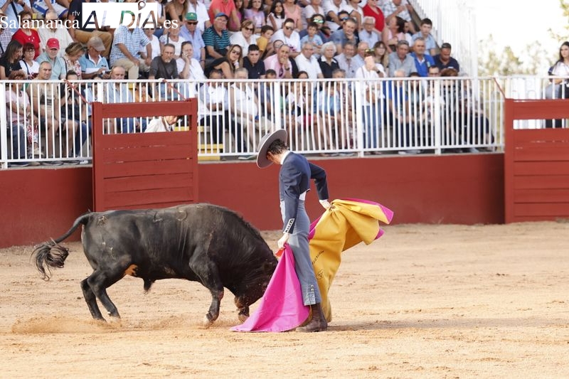Pedro Andrés, Manuel Tabernero y El Mene se exhiben con tres novillos de la ganadería de Escudero de Cortos