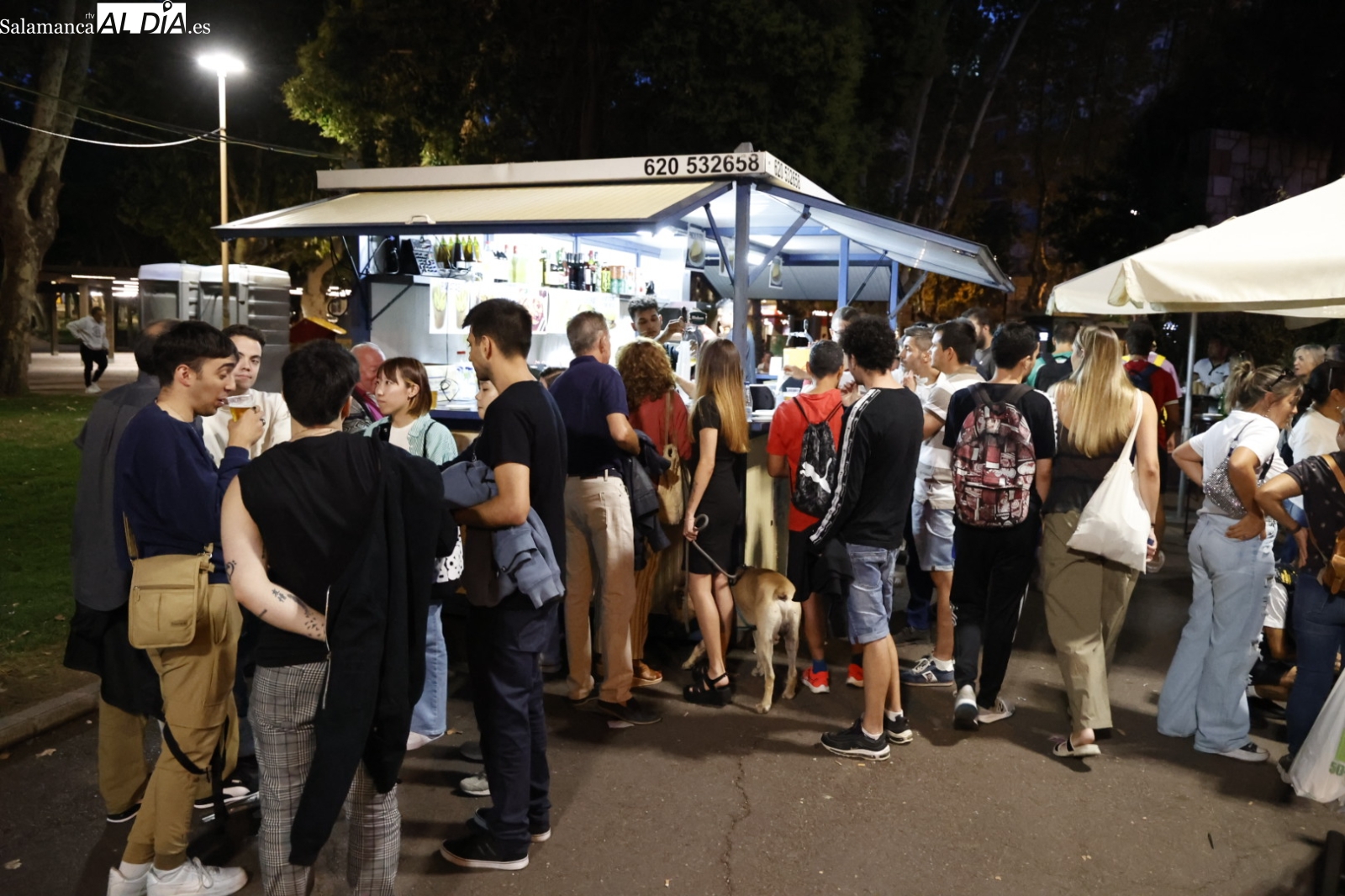 Las casetas de la Alamedilla presentan un buen ambiente este martes