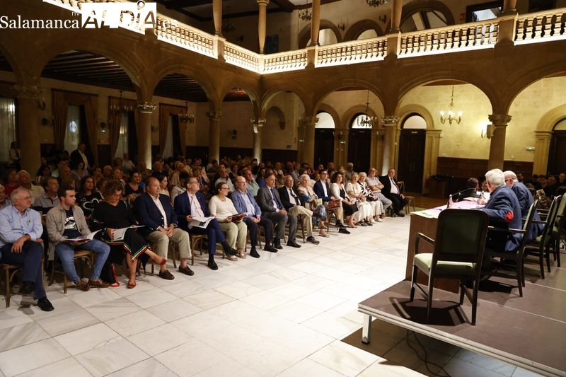 Brillante puesta de largo de la revista de la Federación de Peñas Taurinas Helmántica