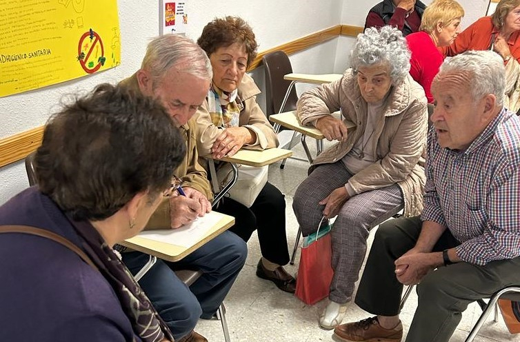 Cáritas recupera sus sesiones de envejecimiento saludable con mayores
