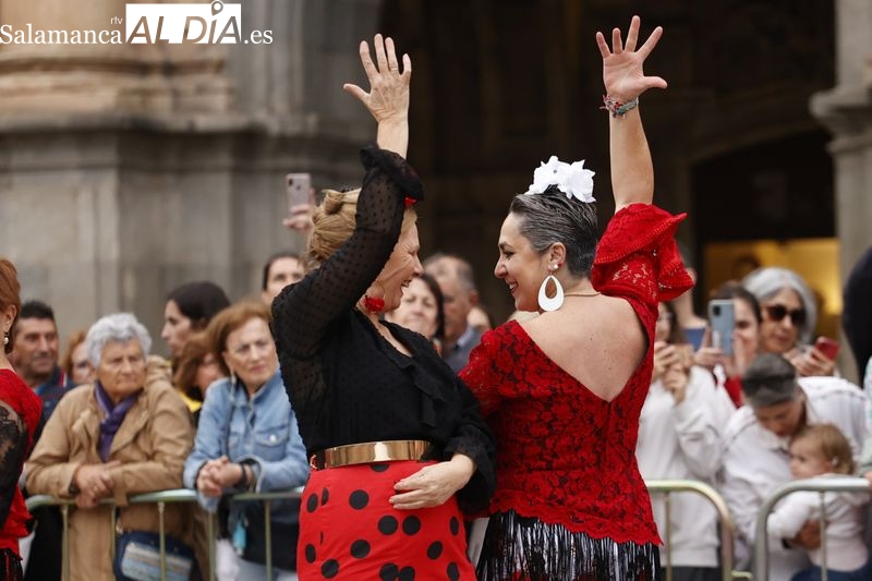 Flamenco y Sevillanas en la Plaza Mayor de Salamanca para visibilizar el Alzheimer