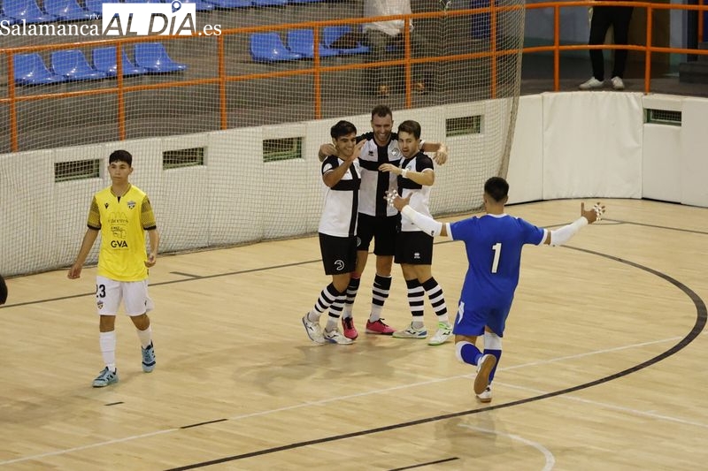 Unionistas FS sigue haciendo historia en la Copa del Rey y sueña con un Segunda tras golear al Cáceres (8-1)