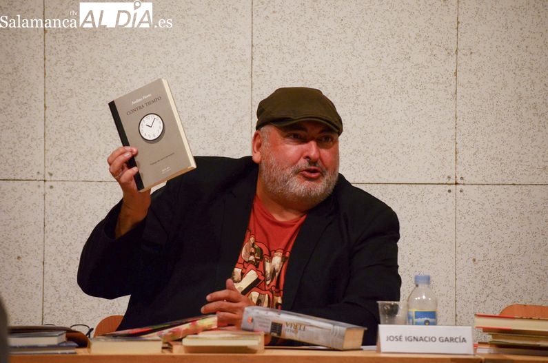  ‘La llamada de los libros’, el escritor José Ignacio García despliega su mapa particular de la narrativa castellano y leonesa