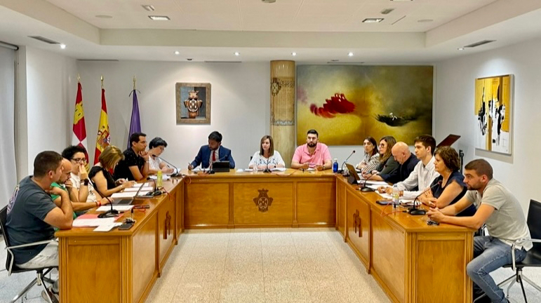 Embarrado debate por la amnistía y unidad para unir adherir a Peñaranda a la iniciativa municipios contra el maltrato, protagonistas del último Pleno 