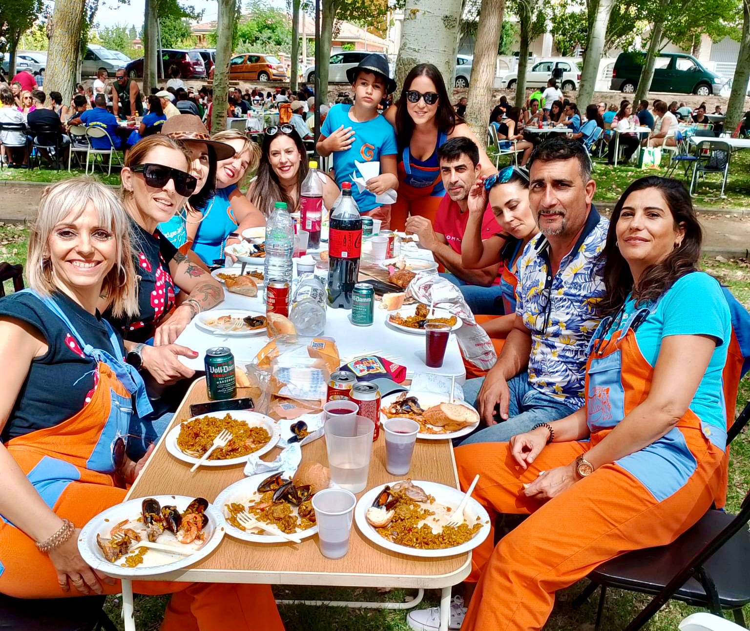 Villoria desborda ambiente festivo con más de 1.600 raciones de paella entregadas