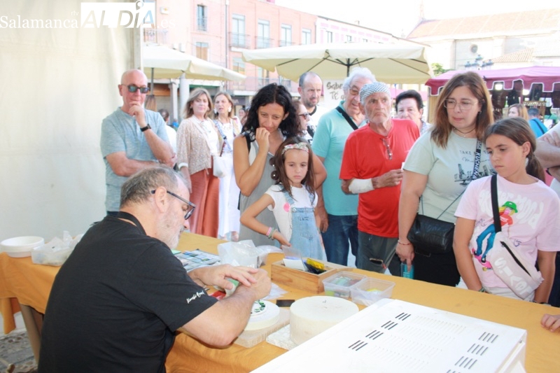 Intensa actividad y gran afluencia de público ponen el broche a la I Feria agroalimentaria, ecológica, artesana  y de proximidad 