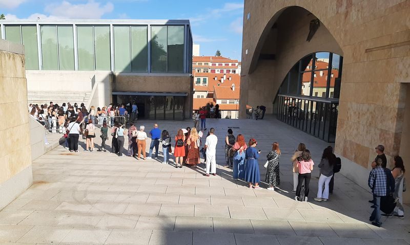 Más de 900 personas se presentan al casting en Salamanca de la película de Bollywood