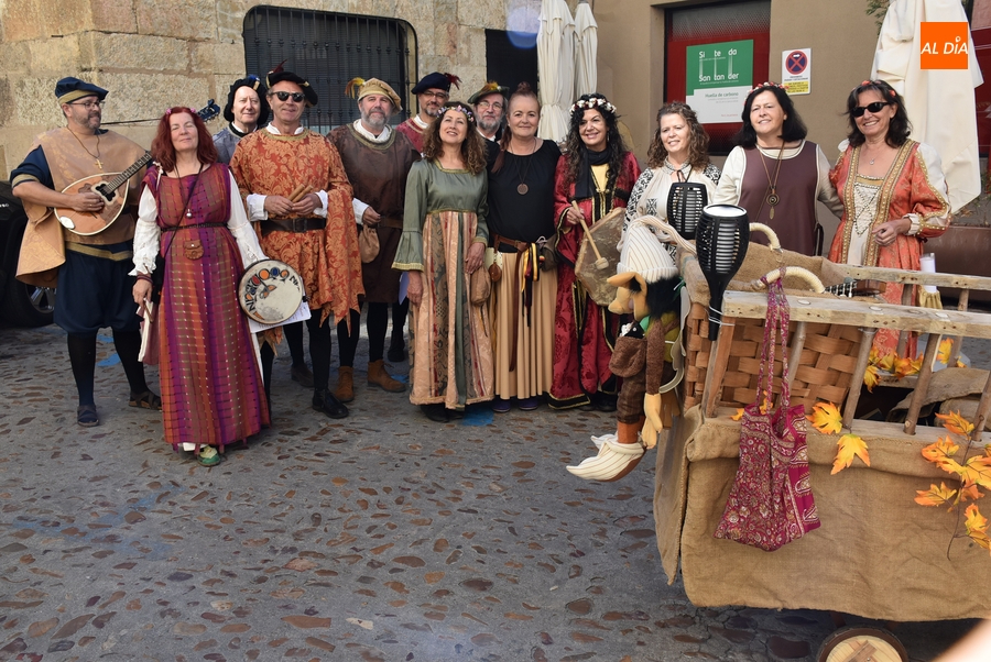 Ya se pueden reservar trajes para la Feria Medieval