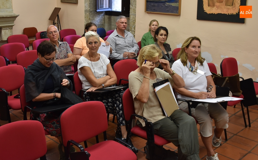 10 personas de 6 países se examinan para ser jueces internacionales de Equitación de Trabajo