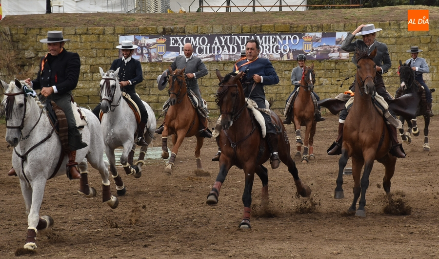 Ciudad Rodrigo corona campeón de España a Sebastián López en el remate con agua de la Feria