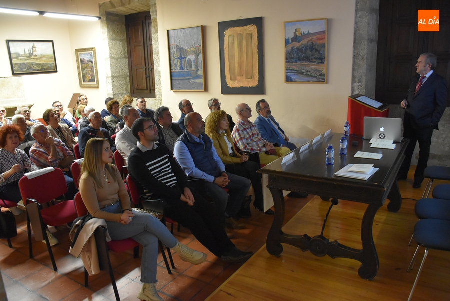 El CEM da la bienvenida a Juan Manuel Velasco Santos