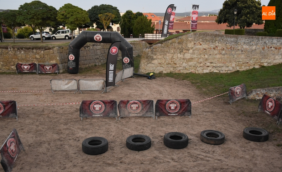 La Farinato Race y la Feria Medieval se dan la mano en su despliegue por las calles