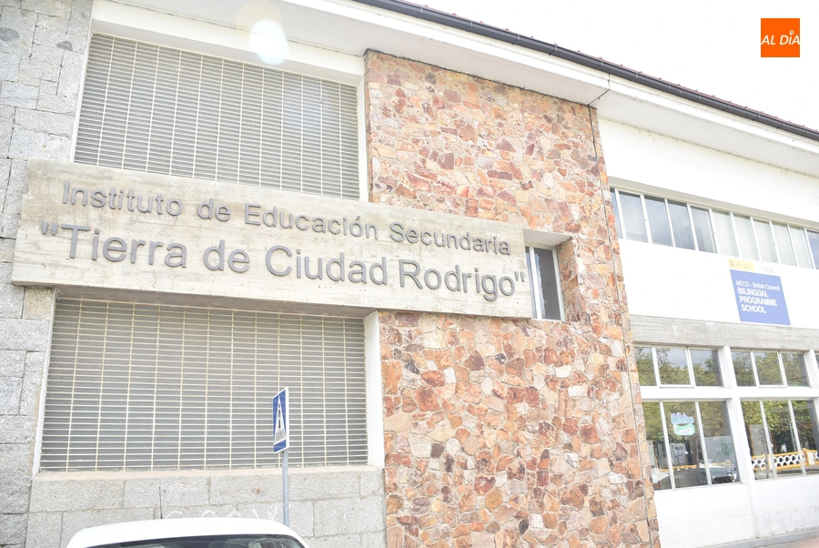 Dos alumnos del IES Tierra de Ciudad Rodrigo se irán a Canadá el sábado