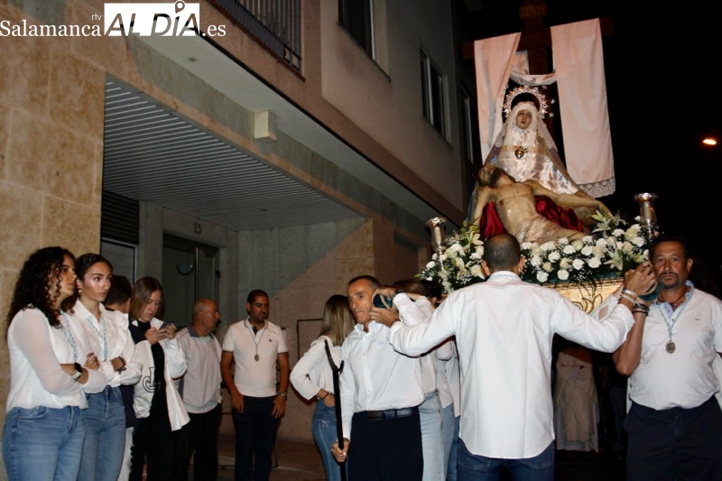 La devoción y el cariño a Nuestra Señora de la Piedad pueden con la lluvia en su fiesta anual