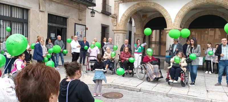 Alba de Tormes muestra su apoyo en el Día Mundial del Alzheimer 