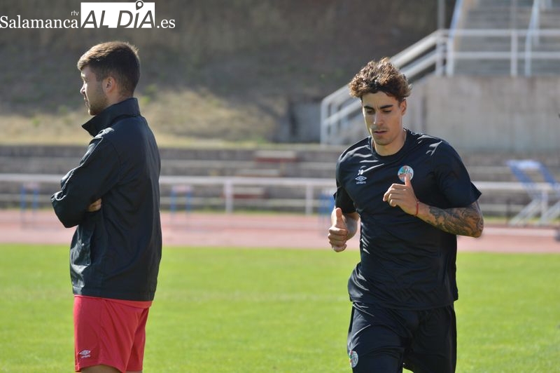 Caramelo no completa el entrenamiento del Salamanca UDS en Las Pistas