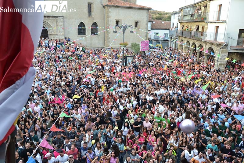 Explosión de júbilo en el colorido arranque de las fiestas en Béjar