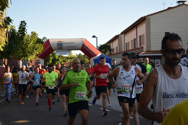 David Ruano y María Gómez, los más rápidos en la Carrera Urbana de Monterrubio de Armuña