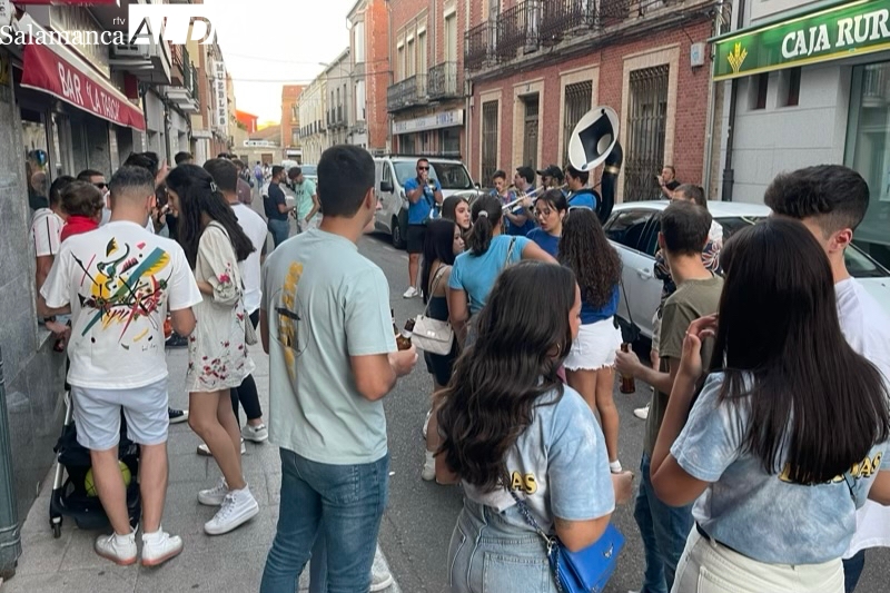 Charanga, peñas, diversión, juegos infantiles o un concierto-tributo, protagonistas de la tarde noche de San Miguel