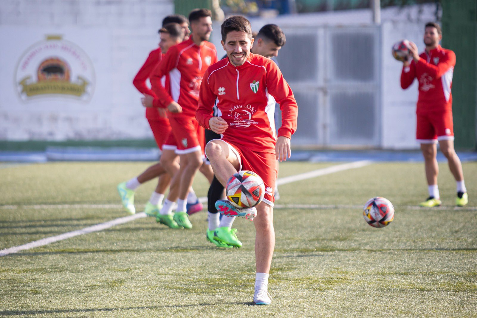 Cristóbal Gil: El Pontevedra tiene la etiqueta de favorito por presupuesto y plantilla, pero el Guijuelo no le va a poner las cosas fáciles