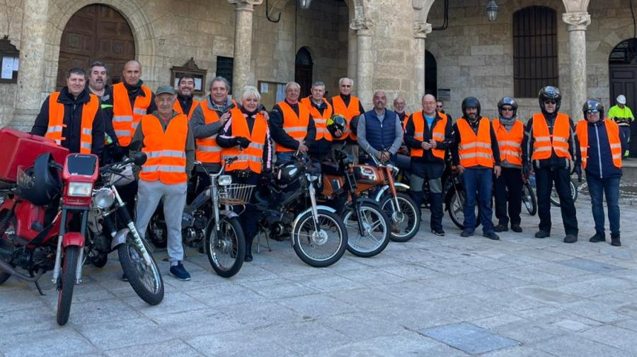 El Raid Solidario en Ciclomotor de Proyecto Hombre hace parada en Ciudad Rodrigo