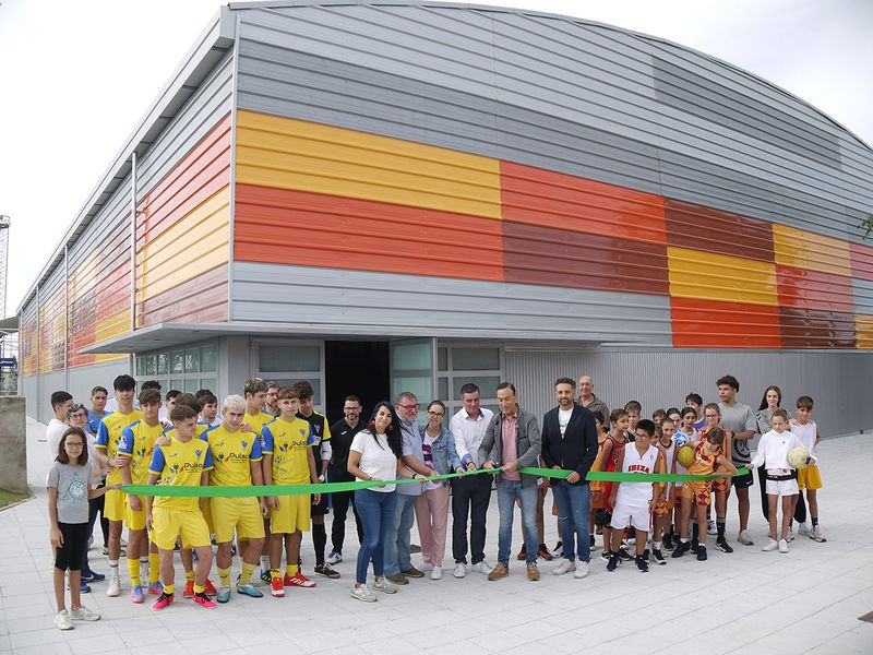Inaugurada la nueva pista multideporte de Carbajosa de la Sagrada