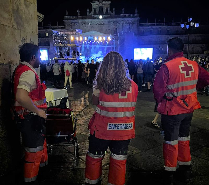 Cruz Roja atiende a 44 personas durante las fiestas de Salamanca, 12 fueron trasladadas a hospitales