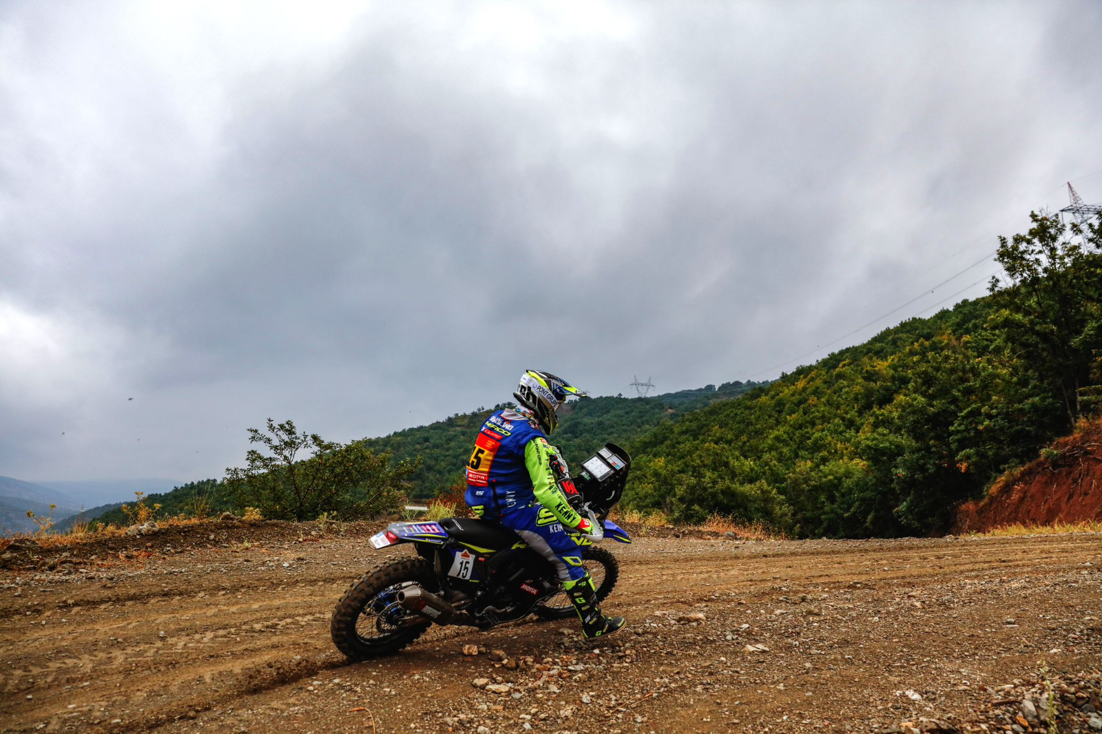 Santolino se enfrenta a una fuerte DANA en el rally Transanatolia