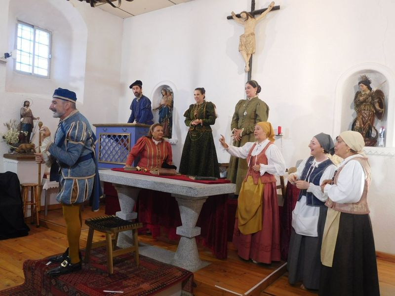 Villanueva de los Pavones disfruta con el montaje Buscando a Nebrija