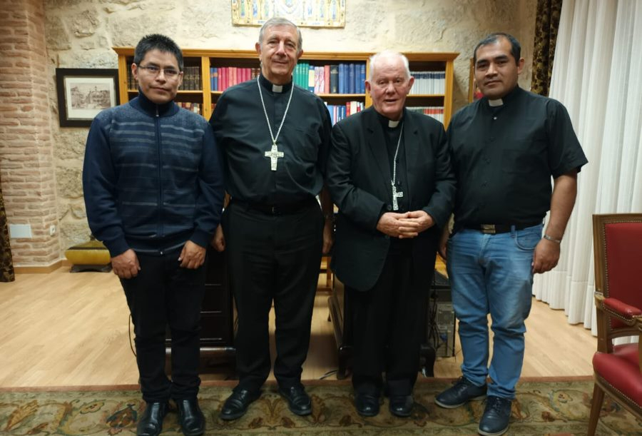 La Diócesis recibe la visita del Obispo de Huacho (Perú)