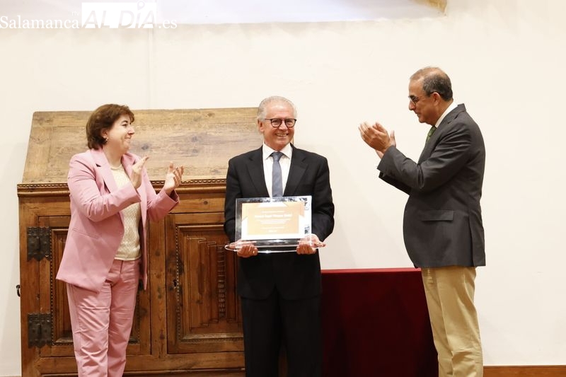Homenaje en la USAL al profesor Manuel Ángel Vázquez Medel, defensor de lo público